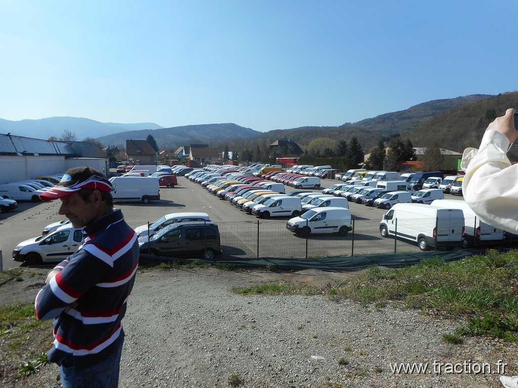 2016_Rodagee (9).JPG - 10/04/2016 - 68780 SENTHEIM - Visite des établissements DANGEL - Le parc des vhécules modifiés